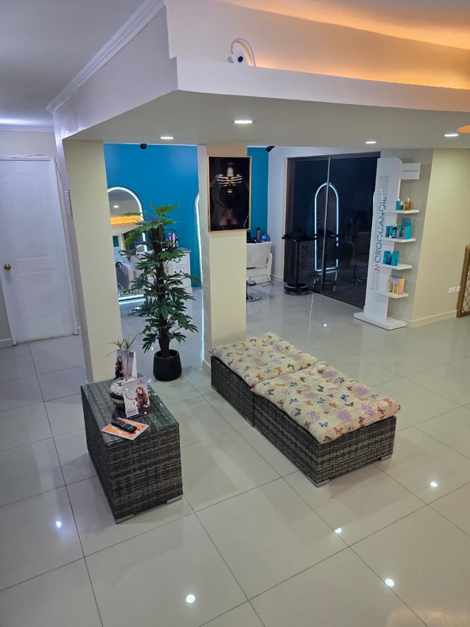 Recepción y sala de espera de Salón Amanda